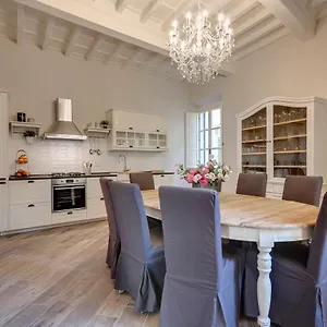 Lambert Apartment Florence